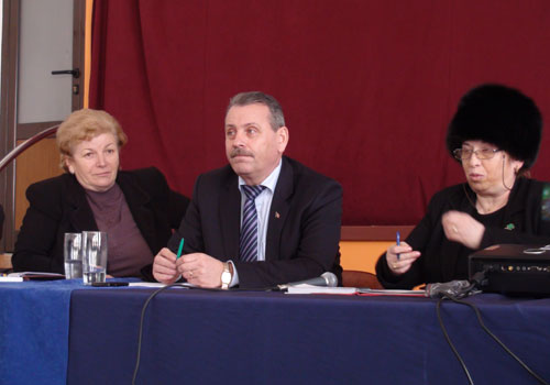 Dezbatere Farcasa (c) eMM.ro 